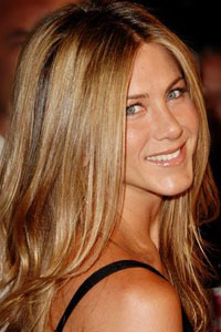 вечерний макияж для блондинок Jennifer Aniston вечерний макияж для блондинок Jennifer Aniston